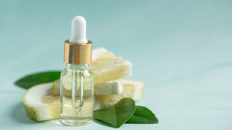Tinh dầu bưởi là phương pháp chăm sóc tóc tự nhiên được nhiều người tin dùng