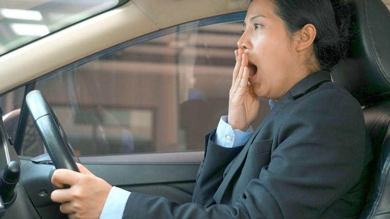 Lạc tiên có tác dụng an thần nhẹ, nên tránh dùng trước khi lái xe, làm việc trên cao hoặc vận hành máy móc cần sự tỉnh táo
