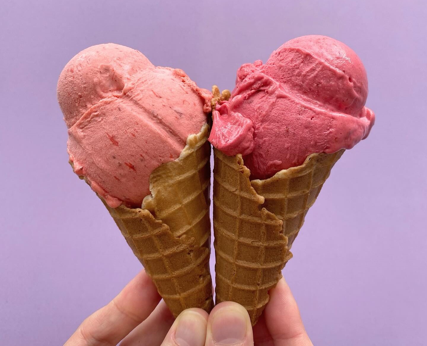 Ly kem thanh long tươi mát tại Osterberg Ice Cream