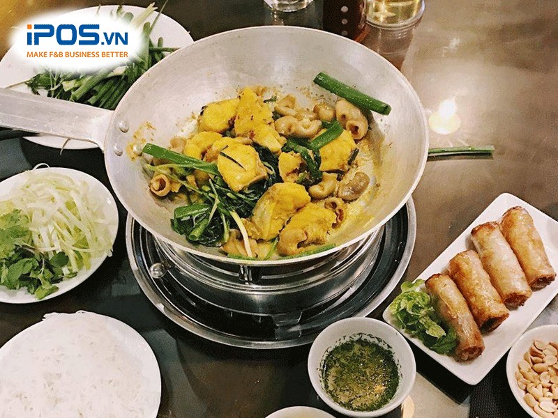 Món chả cá lăng đã được chế biến và trang trí đẹp mắt