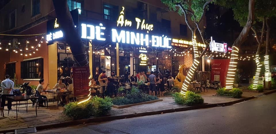 Không gian quán dê ngon Hà Nội Minh Đức