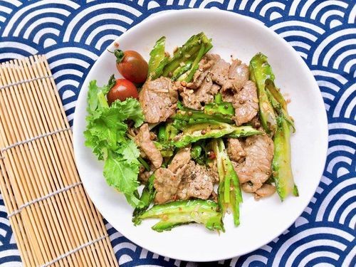 Quả đậu rồng xào thịt bò trong bữa ăn hàng ngày