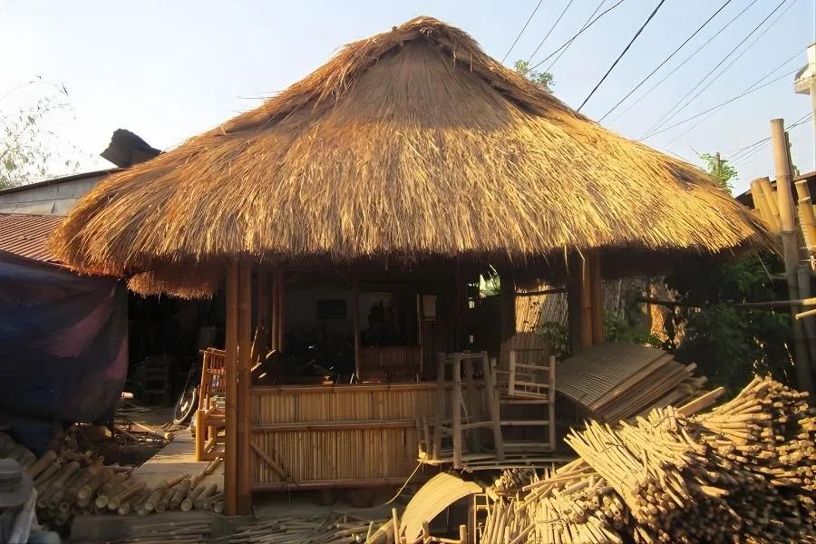 Ứng dụng thực tế của mẫu nhà tre đẹp trong kiến trúc thương mại