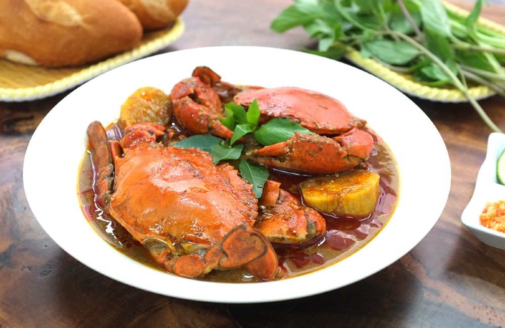 Thưởng thức cua sốt chất lượng tại quán Cua Ngon - Hương Vị Đất Mũi