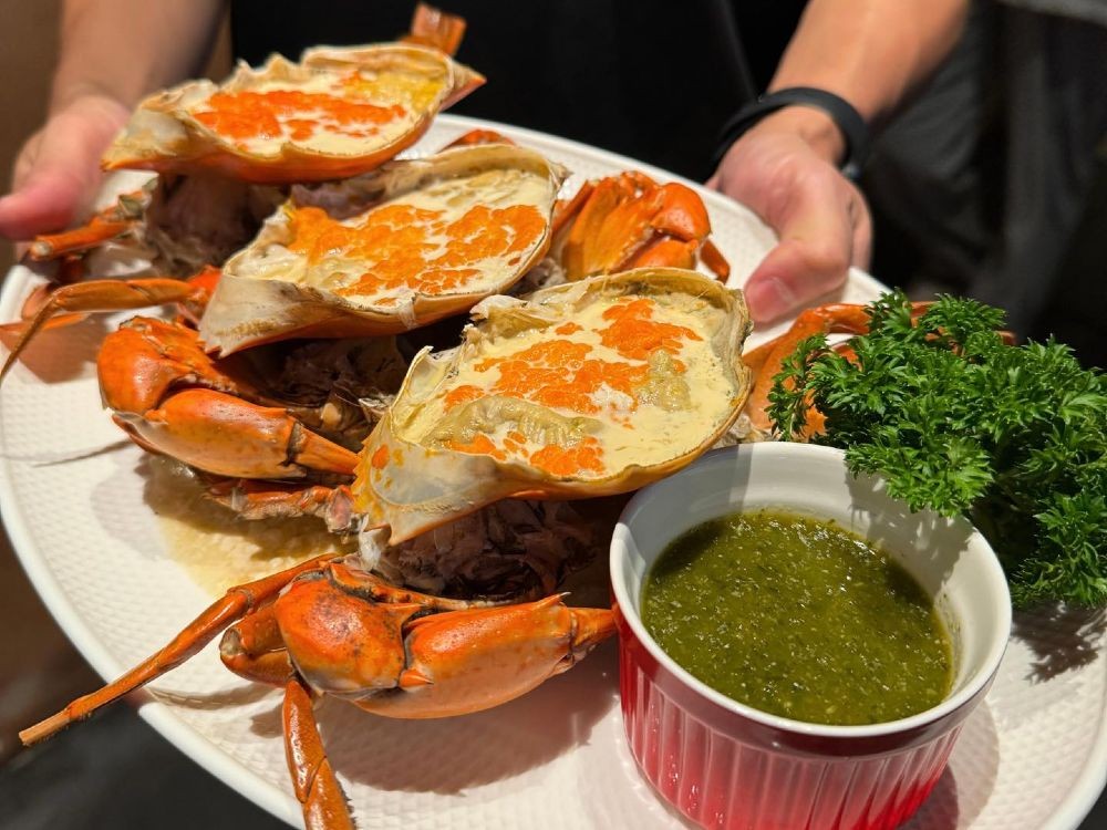 Cua tại The Crab Shack có gạch ú ụ, được chế biến kỹ lưỡng, hương vị thơm ngon