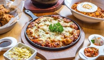 Menu của quán rất đa dạng và hấp dẫn
