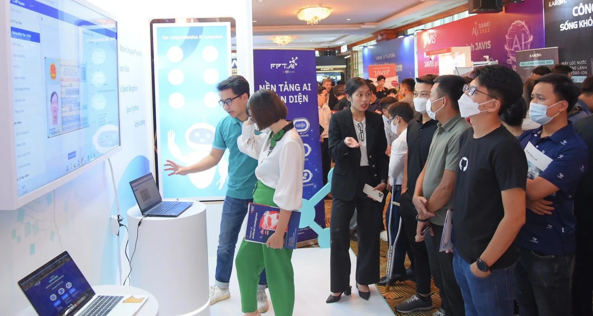 Sản phẩm của tập đoàn FPT