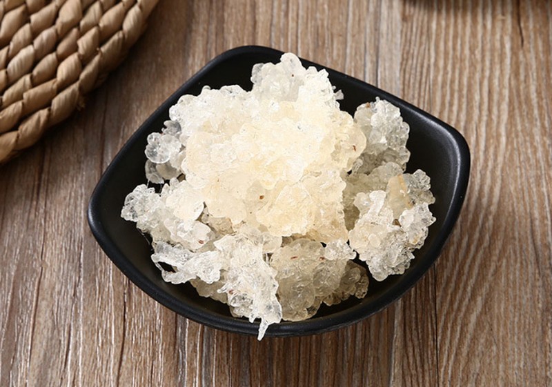 Phân biệt mủ trôm và tuyết yến