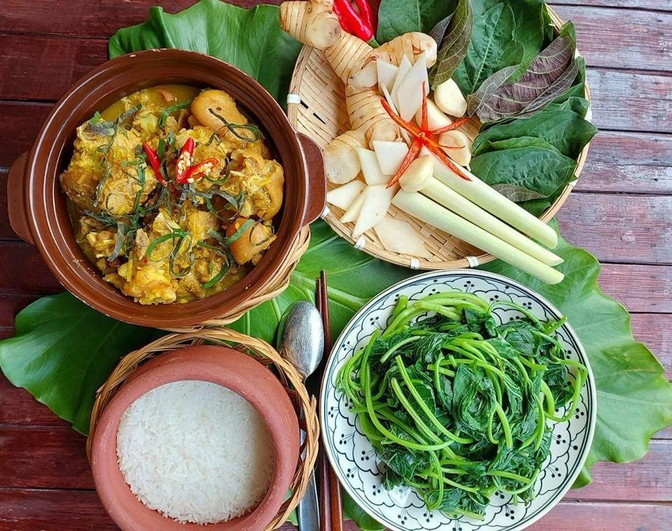 Thưởng thức các món ăn dân dã, bình dị tại nhà hàng 234 Cộng Hoà Sài Gòn