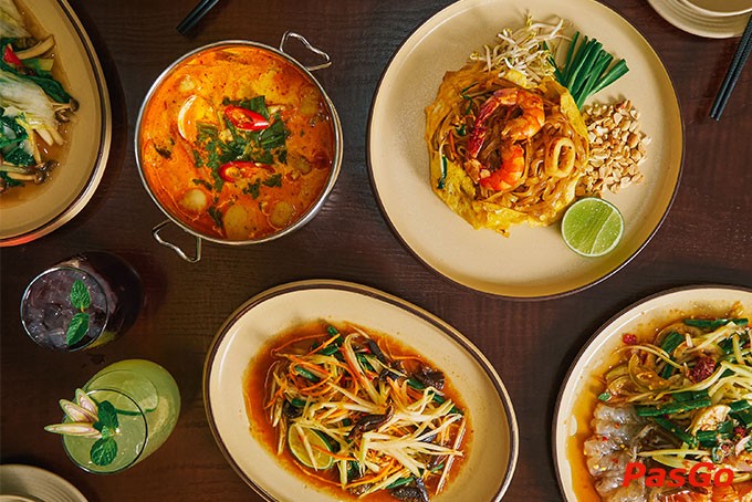 Món ăn đặc trưng của Thái Lan tại Thai Market Lê Văn Thiêm