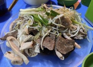 Xoa dịu chiếc bụng đói với các món ngon tại Hoa Bằng