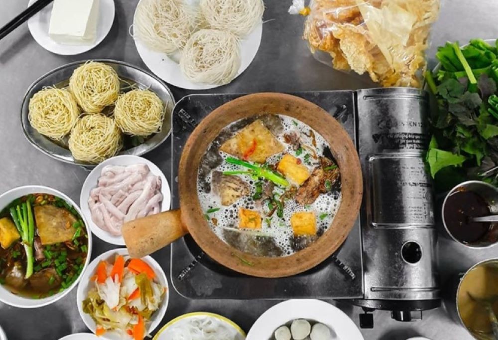 Lẩu dê Bình Dương 1 với cách bài trí đơn giản, tập trung vào hương vị