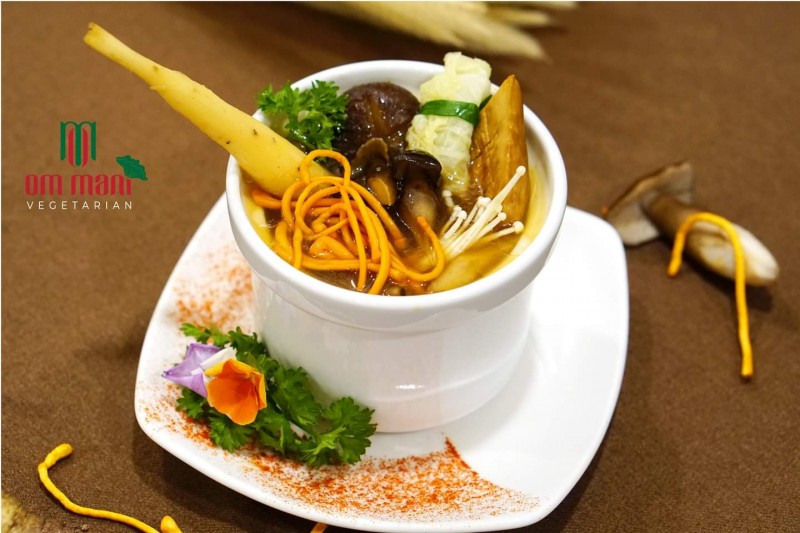 Món ăn đặc sắc tại nhà hàng chay Om Mani, Quận 7