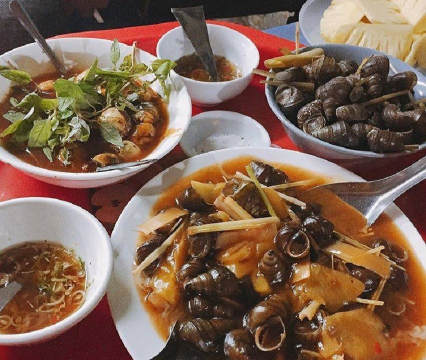 Hương vị độc đáo của ốc xào dừa Lương Định Của đã chinh phục các thực khách và trở thành món ăn gây nghiện