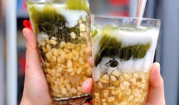 Chè thập cẩm ngon Hà Nội tại quán Chè Thập Cẩm Cũ 1976