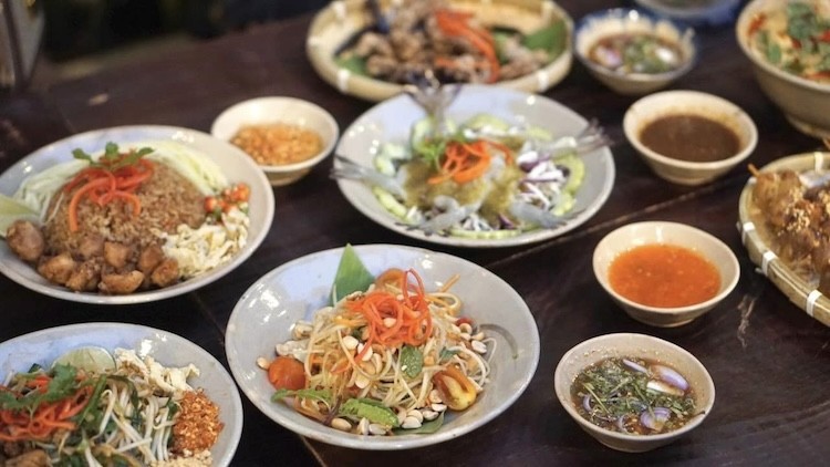 Ngõ Thái một trong những quán Thái nổi bật giữa lòng Sài Gòn