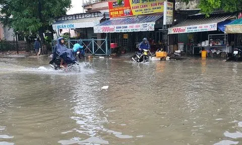 Khánh Hòa: Cảnh báo ngập lụt một số nơi do mưa lớn